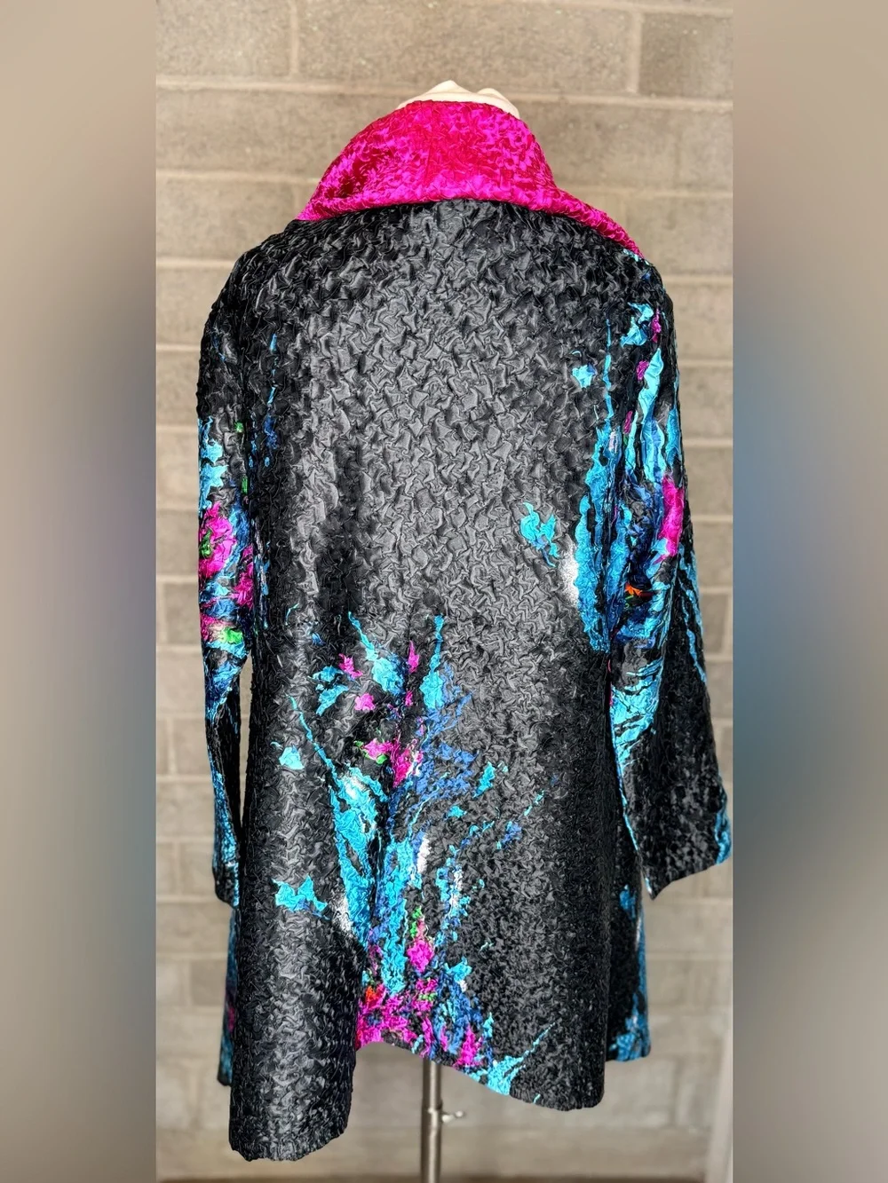 Unbranded eye catching